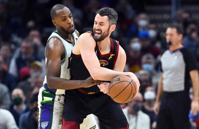 主场掀翻三核鹿！骑士持续制造惊喜已进东部前三