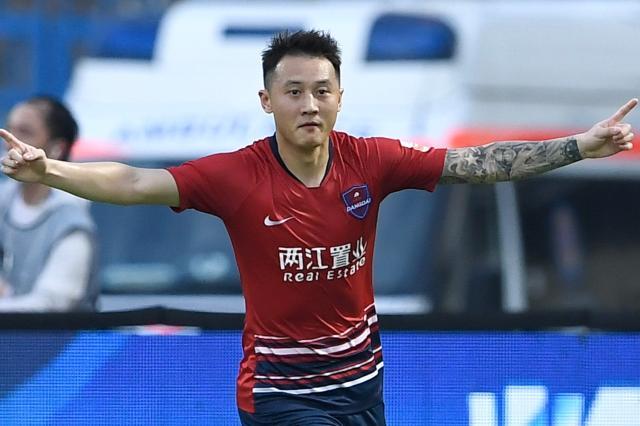 体育直播-【中超】冯劲建功维基诺维奇首球 天津1比1扳平重庆