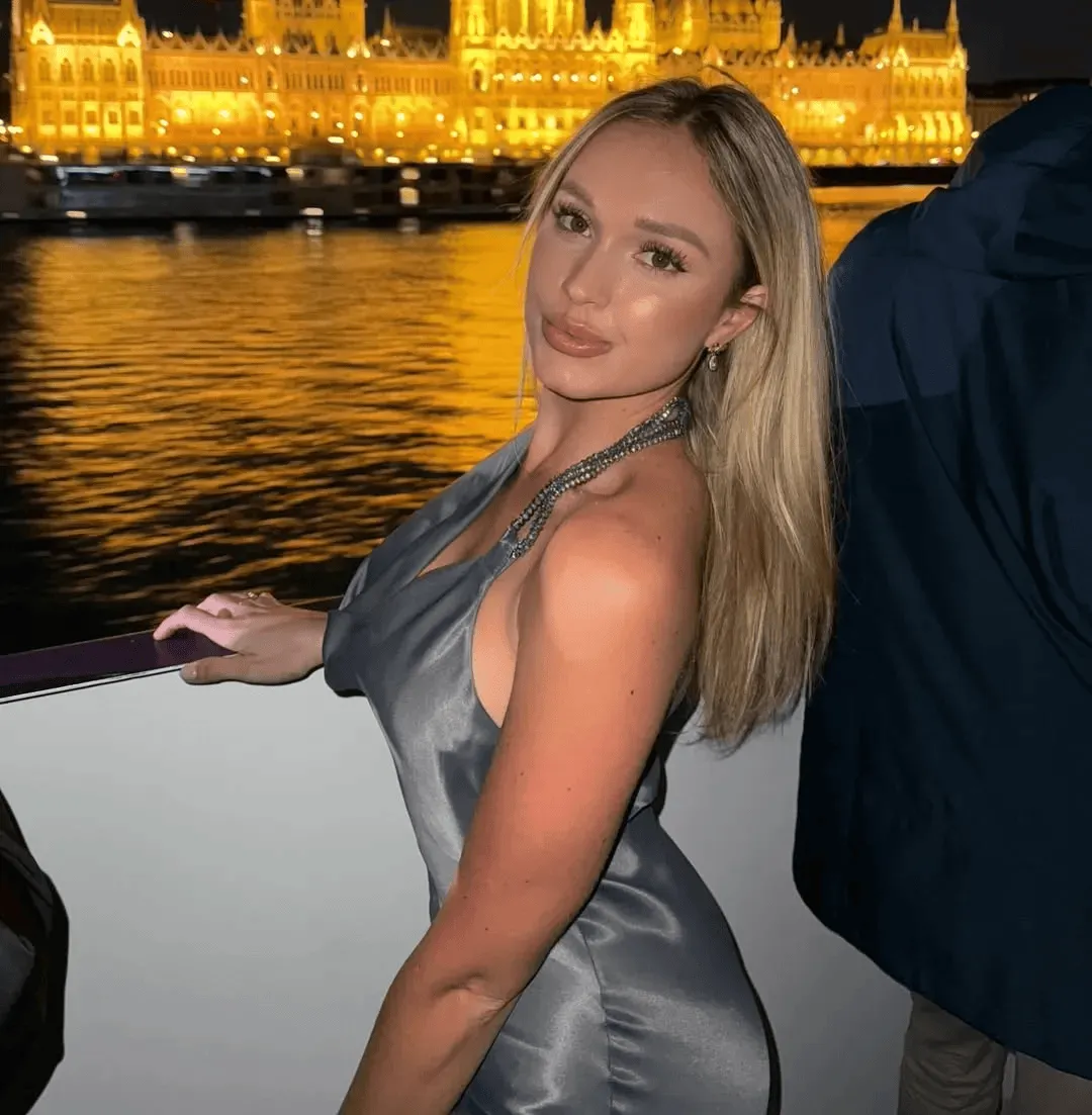 最新版-普斯卡什曾孙女是模特兼网红，社媒晒美照收获不少粉丝好评